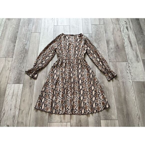 SHEIN animal print knee length/below the knee dress size M - Picture 1 of 12
